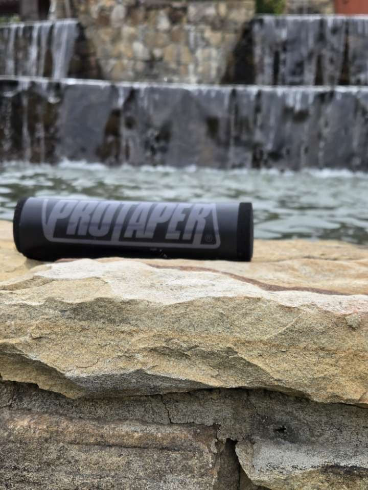 Black pro taper bar pad